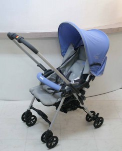 エンジョイミーベビーカー AW-1 フラワーブルー