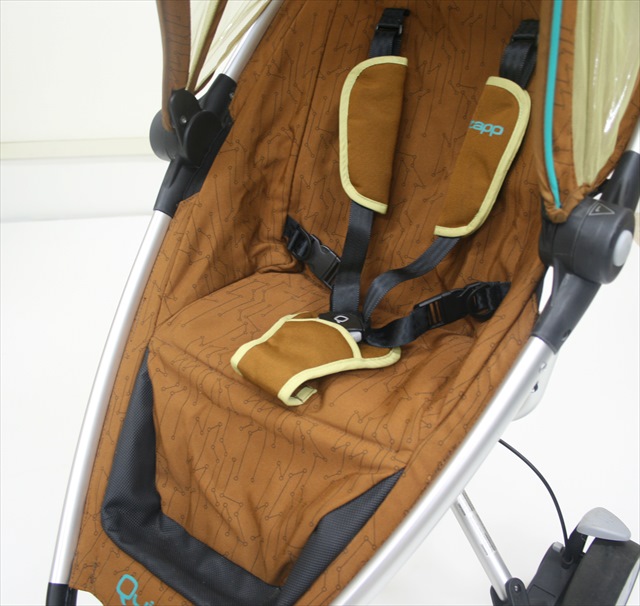 クィニー　ザップ　ロックモス