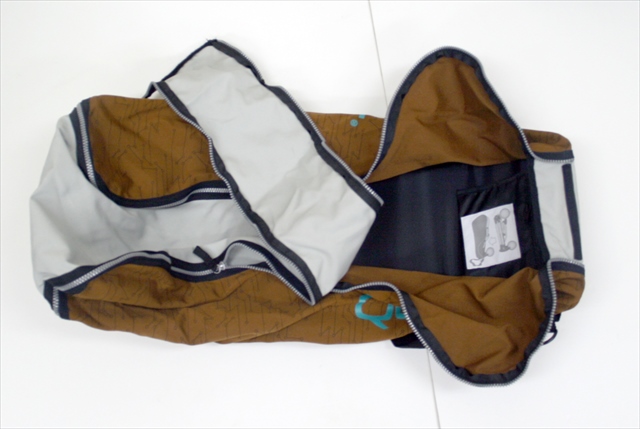 クィニー　ザップ　ロックモス