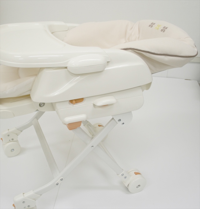 レミニスS　ベージュ