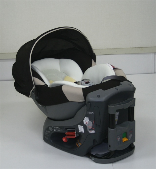 エールベベ　クルットプレミアム　ショコラブラウン