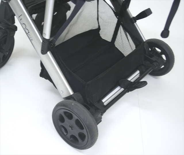 ルナミックス ママス&パパス ４輪ベビーカー