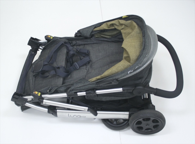 ルナミックス ママス&パパス ４輪ベビーカー