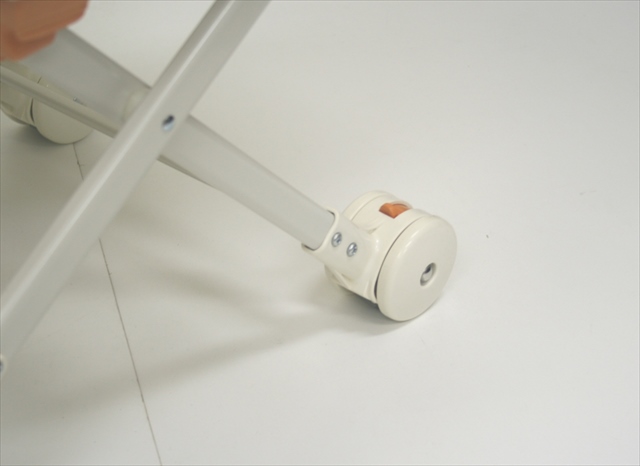 レミニスS ピュアベージュ コンビ製ハイローチェア　手動タイプ