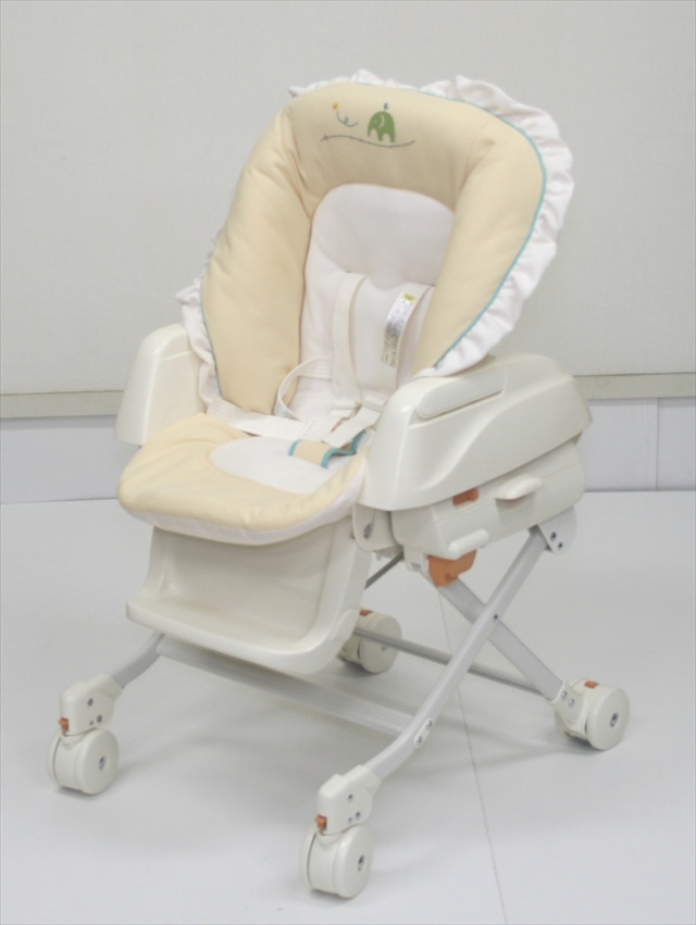 レミニスS コンビ製ハイローチェア　手動タイプ