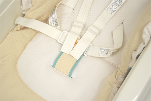 レミニスS コンビ製ハイローチェア　手動タイプ