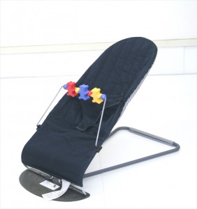 ベビーシッター1.2.3　ベビービョルン製バウンサー