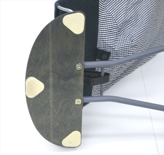 ベビーシッター1.2.3　ベビービョルン製バウンサー