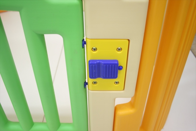 JTCベビールーム　ベビーサークル