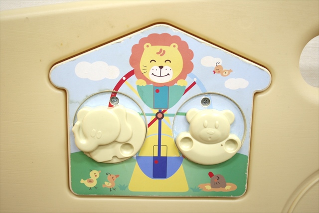 JTCベビールーム　ベビーサークル