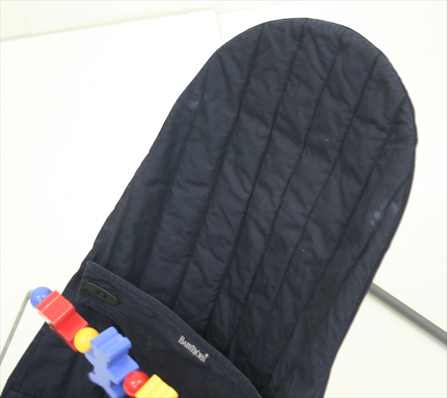 ベビーシッター1.2.3　ベビービョルン製バウンサー　ネイビー　トイ付き