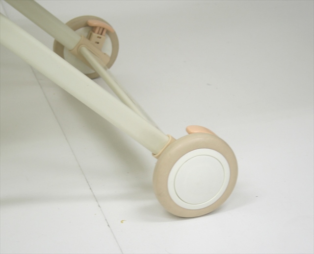 ハイローベッド&チェア 手動タイプ アップリカ製