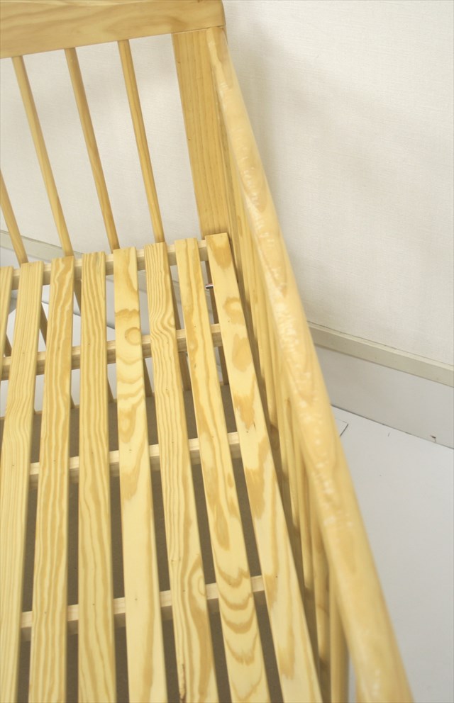 すのこ床板　スライド式ベビーベッド Jully（ジュリー）　ナチュラル　アトリエいつき