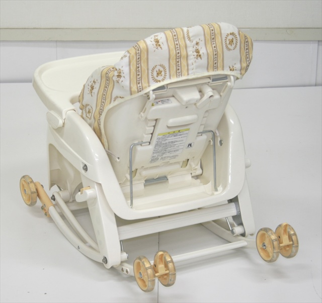 ロイヤルハイローラック　カトージ製　洗い替えマット付き