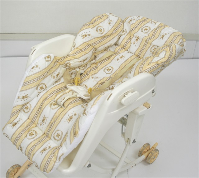 ロイヤルハイローラック　カトージ製　洗い替えマット付き