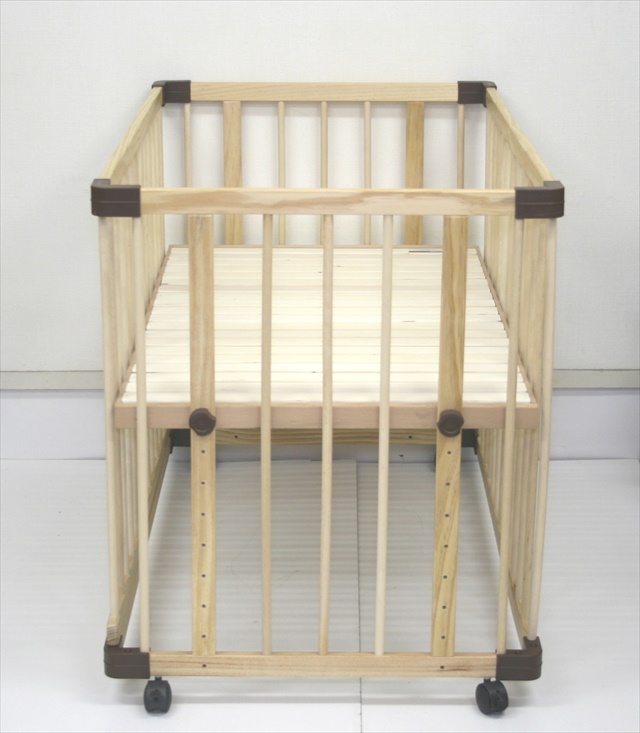 ファルスカ　ベッドサイドベッド　03