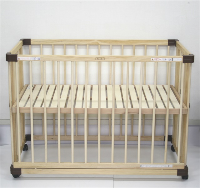 ファルスカ　ベッドサイドベッド　03