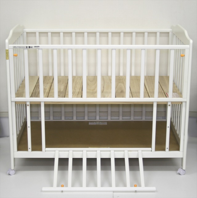 立ちベッド　ホワイトJ