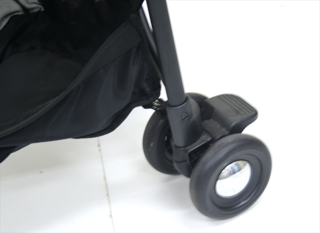 スティック　コスメクルール　レッド＆ブラック