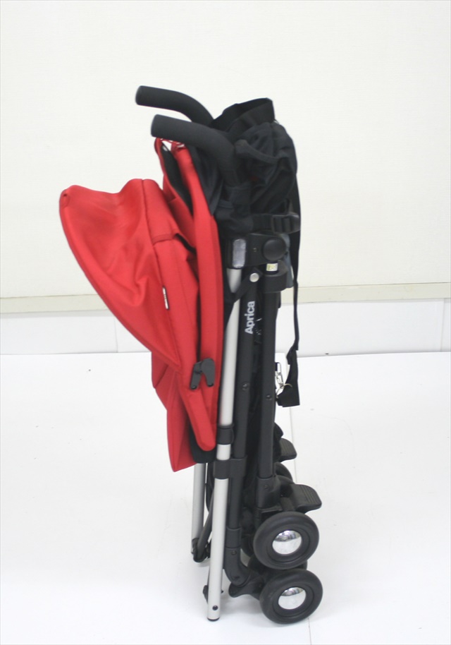 スティック　コスメクルール　レッド＆ブラック