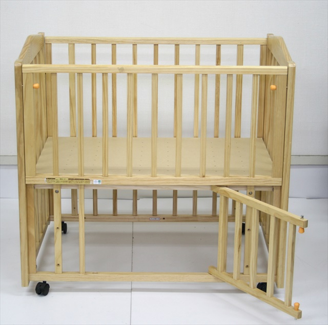 ヤトミ製ミニベビーベッド　プリンプリン