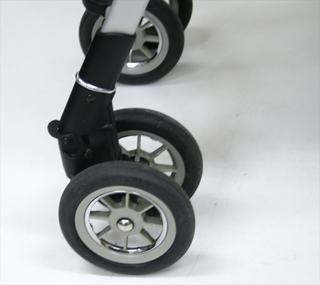 ソラリア　ルミナスネイビー