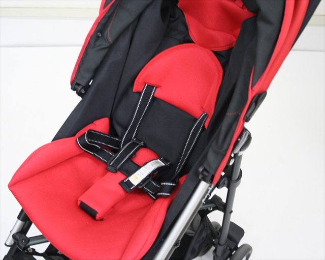 スティックコスメクルール レッド&ブラック