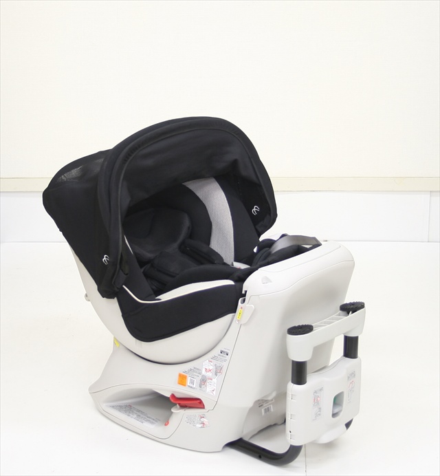 エールベベ クルットNT プレミアム　モノブラック