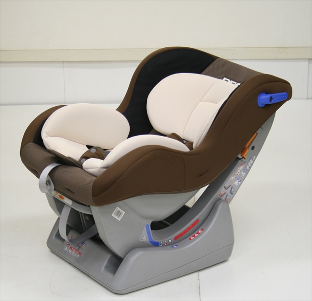 レカロ　スタートアイキュー　RECARO