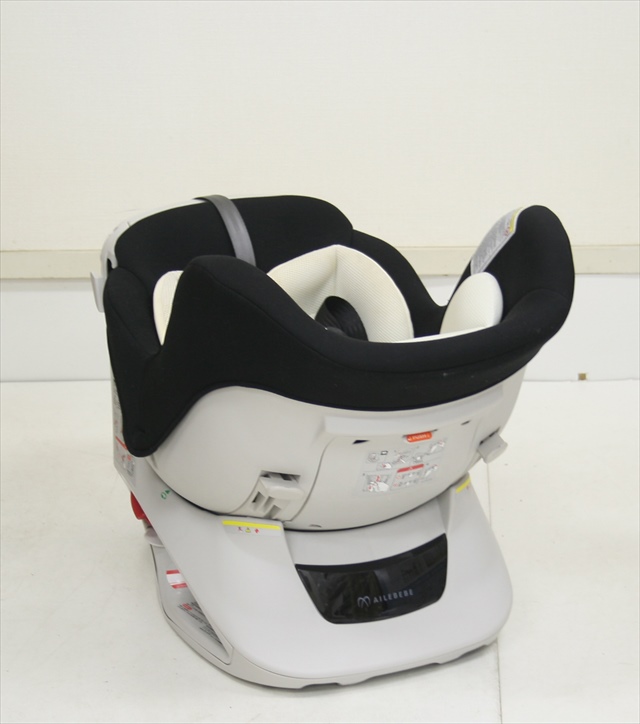 エールベベ・360ターン アドバンス ネオブラック