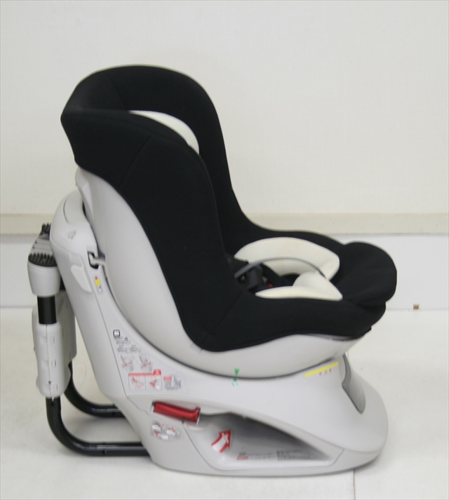 エールベベ・360ターン アドバンス ネオブラック