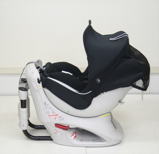 エールベベ クルットNT プレミアム　モノブラック　ALB830