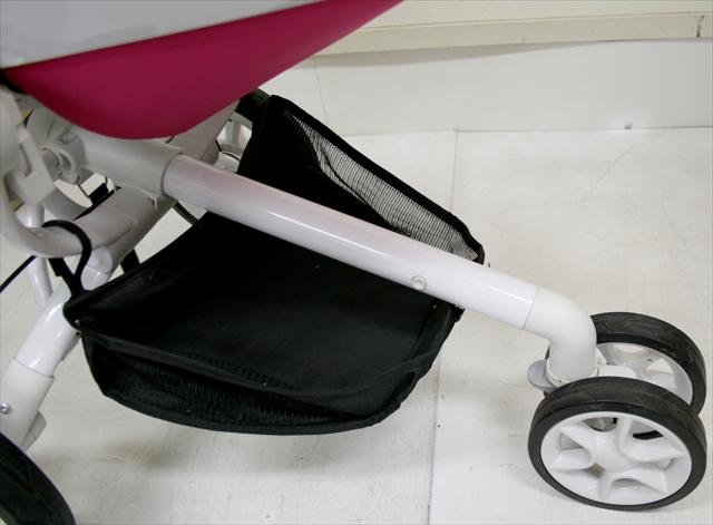 クィニー　ムード　Quinny mood　ピンク