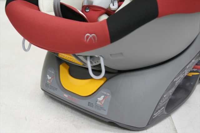 エールベベ クルット ハイグレード モダンレッド AM885