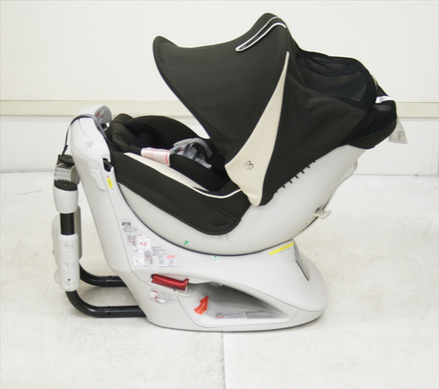 【美品】 エールべべ クルットNT プレミアム ブラウンオレ ALB831 カーメイト