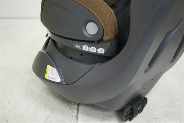 フラディア ファディアベージュ アップリカ ベッド型チャイルドシート