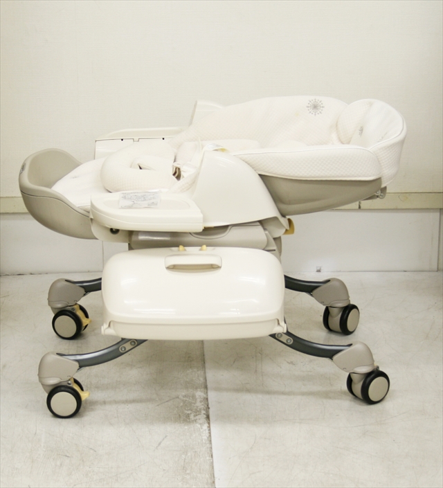 ロアンジュ RW-700 電動・オートスウィング コンビ製ハイローチェア