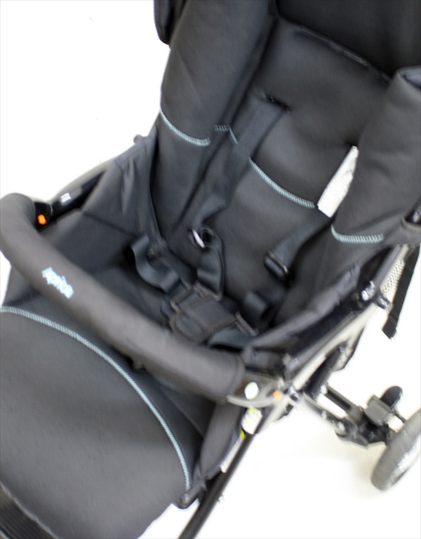 ドリブル４ ブラック&ブルー