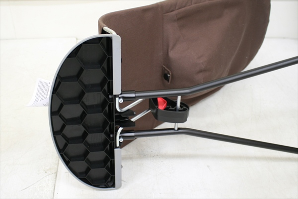 ベビーシッターバランス ベージュ&ブラウン ベビービョルン