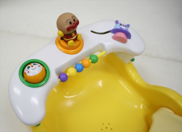 アンパンマンコンパクトおふろチェア ピノチオ