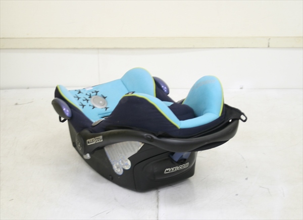 マキシコシ カブリオフィックス 飛行機柄