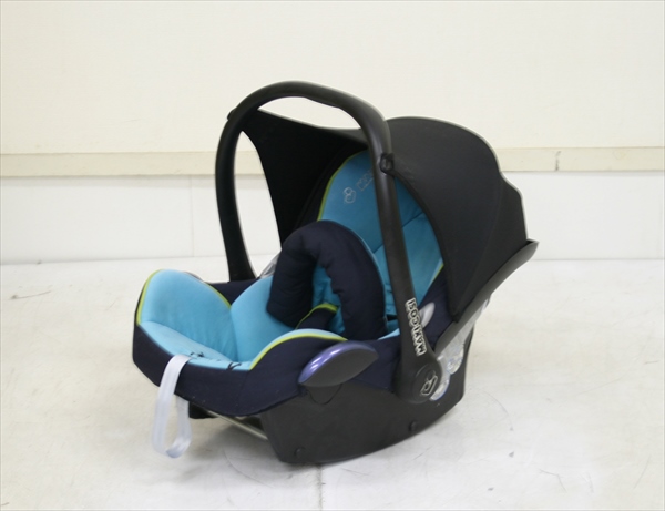 マキシコシ カブリオフィックス 飛行機柄