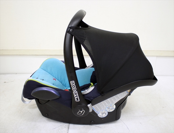 マキシコシ カブリオフィックス 飛行機柄