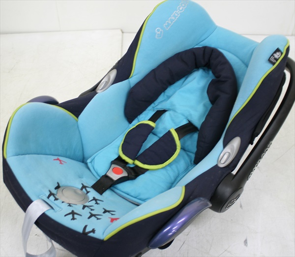 マキシコシ カブリオフィックス 飛行機柄