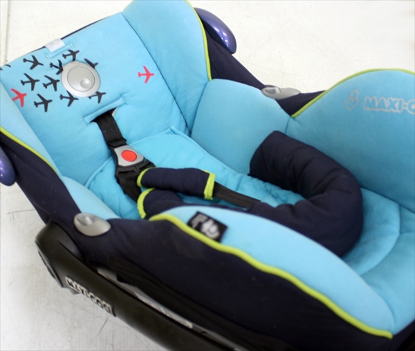 マキシコシ カブリオフィックス 飛行機柄