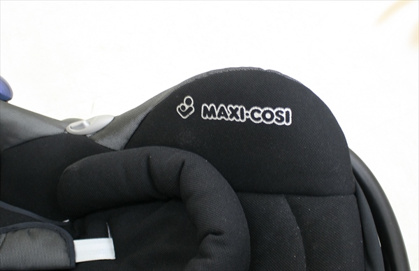 マキシコシ カブリオフィックス 黒