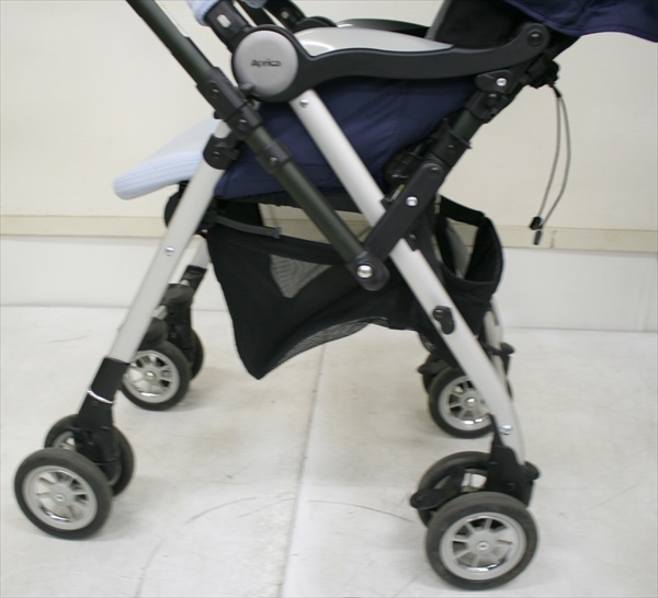 ソラリア ルミナスネイビー アップリカ