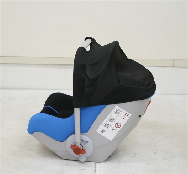 ベビーシート クラス0+ISOFIX ブラック・ブルー