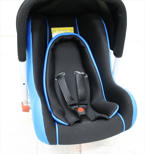 ベビーシート クラス0+ISOFIX ブラック・ブルー