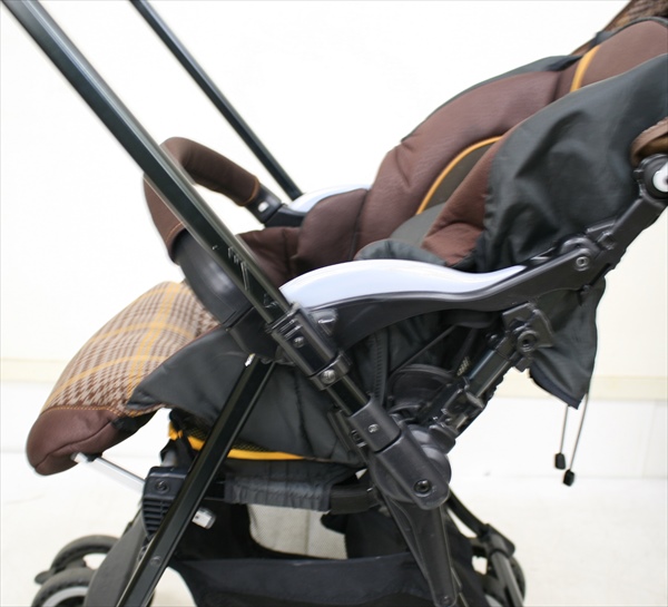 ディアクラッセ オート4キャス エッグショック YB-500 トラッドブラウン